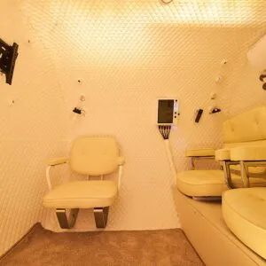 Advanced Hyperbaric Chamber for COPD designed for better breathing support.